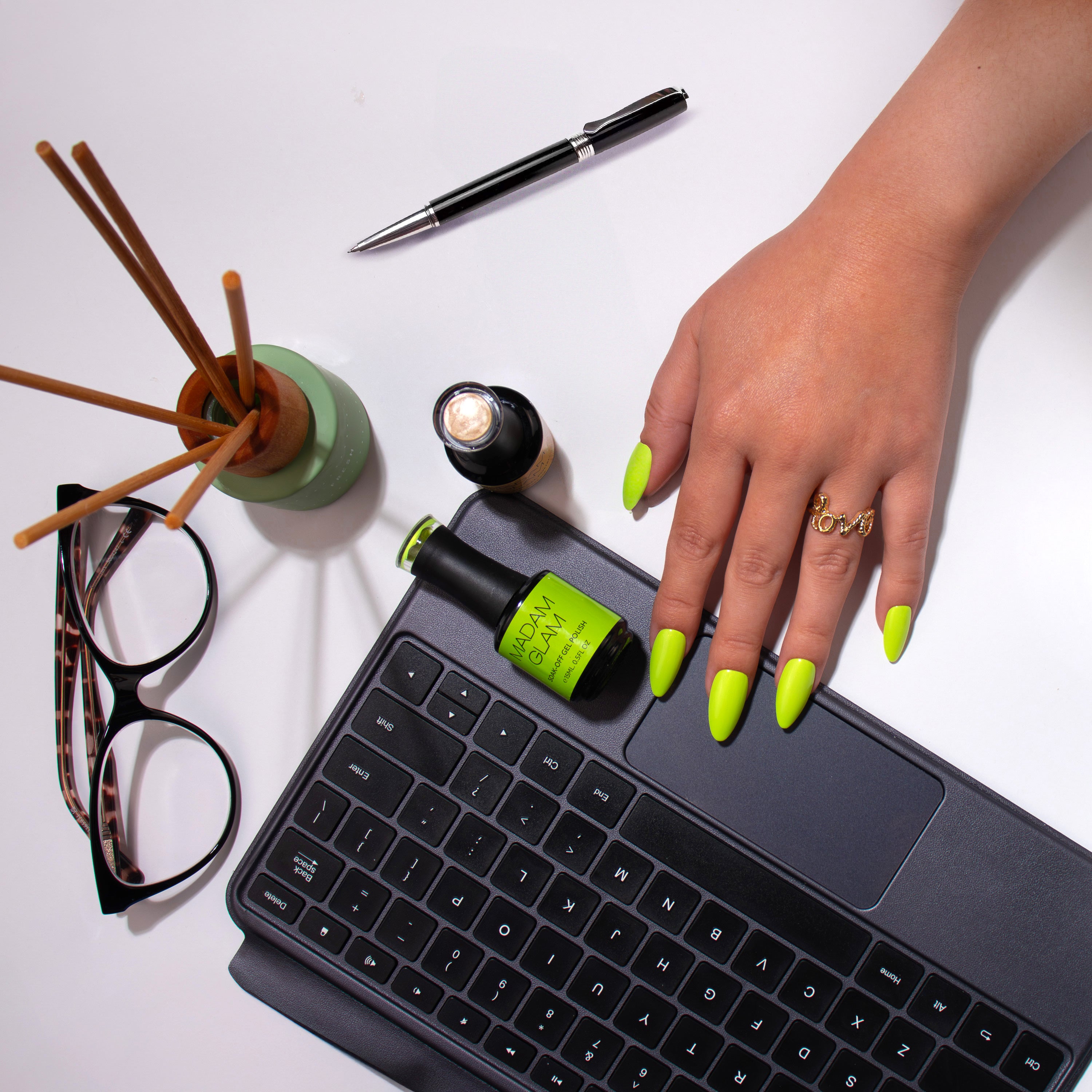 At-Home Gel Starter Kit without Base and Top | Madam Glam