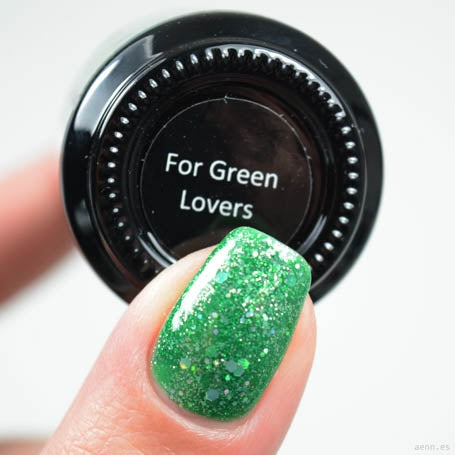 Soak_Off_Gel_Madam_Glam_Green_For_Green_Lovers