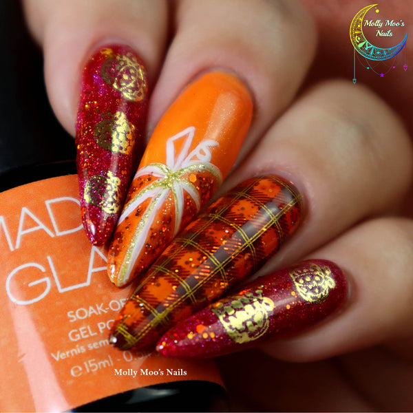 Pumpkin Nails: The Centerpiece of Thanksgiving Dinner