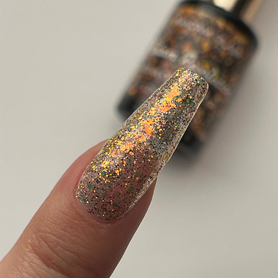 Madam_Glam_Made_in_Korea_Soak_Off_Gel_Polish_Gold_Glittery