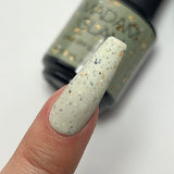 Madam_Glam_Soak_Off_Gel_Creme_Glittery_Grey_Set_in_stone_1