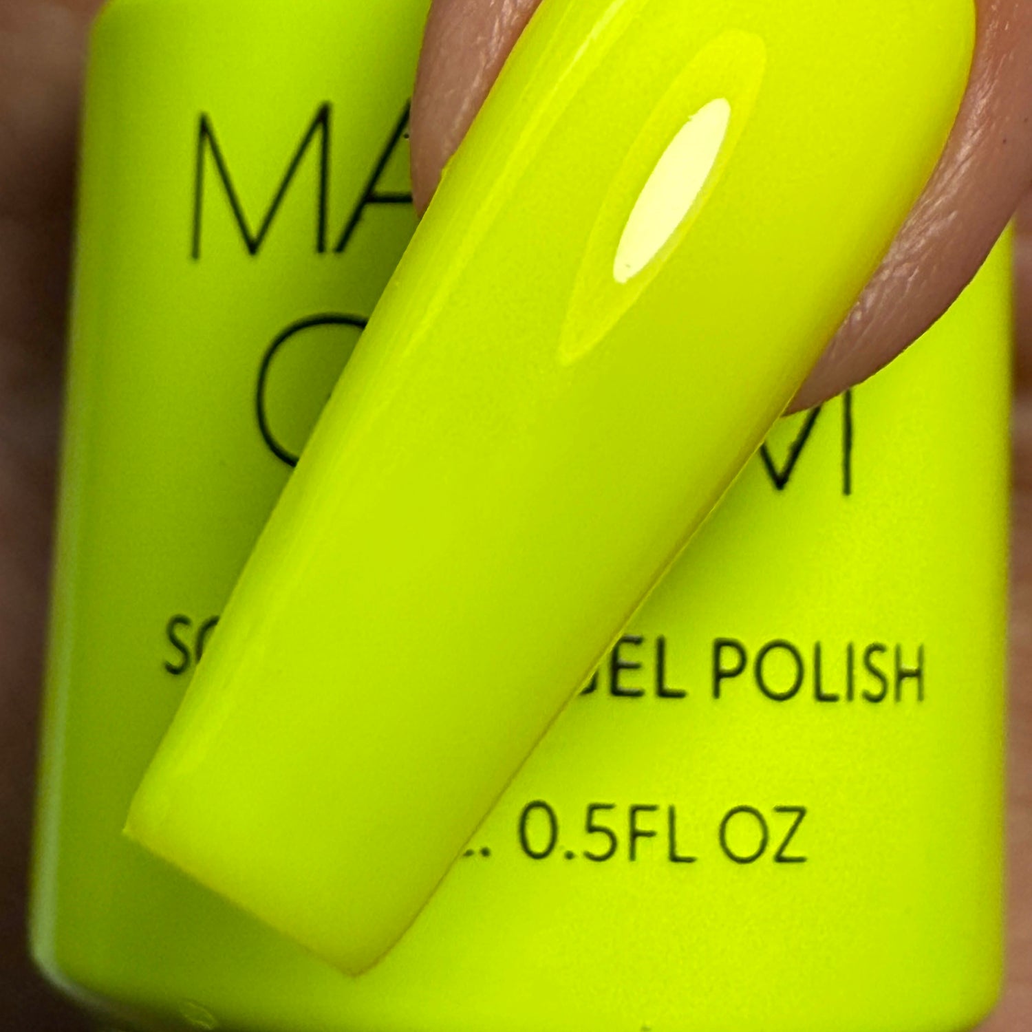Madam_Glam_Soak_Off_Gel_Neon_Creme_Yellow_Zesty
