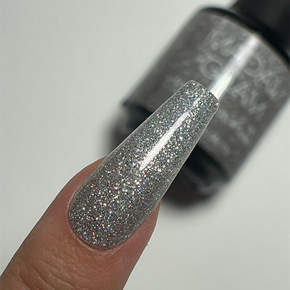 Madam_Glam_Soak_Off_Gel_Polish_Holographic_Silver_Tinsel