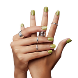 Glass_Soak_off_gel_Madam_Glam_Green_Undercover