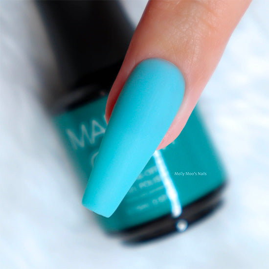 Aqua-Holic | Madam Glam