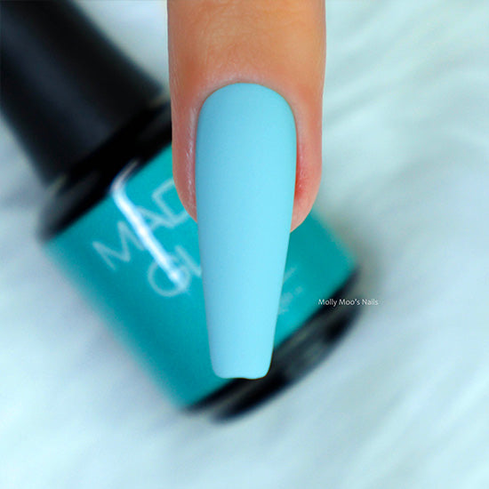 Madam_Glam_Soak_Off_Gel_Blue_Creme_Cloudless