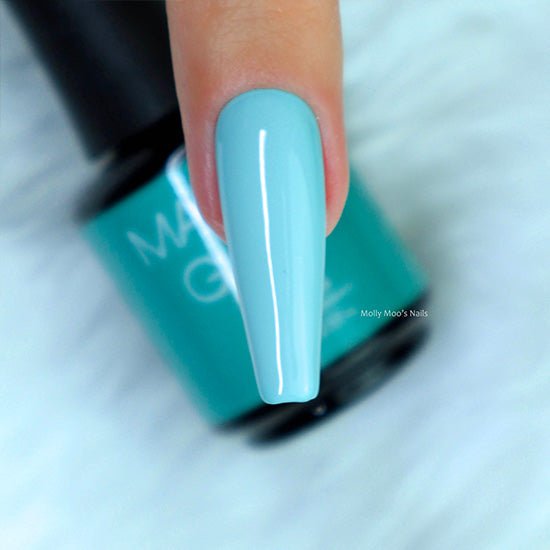 Madam_Glam_Soak_Off_Gel_Blue_Creme_Cloudless
