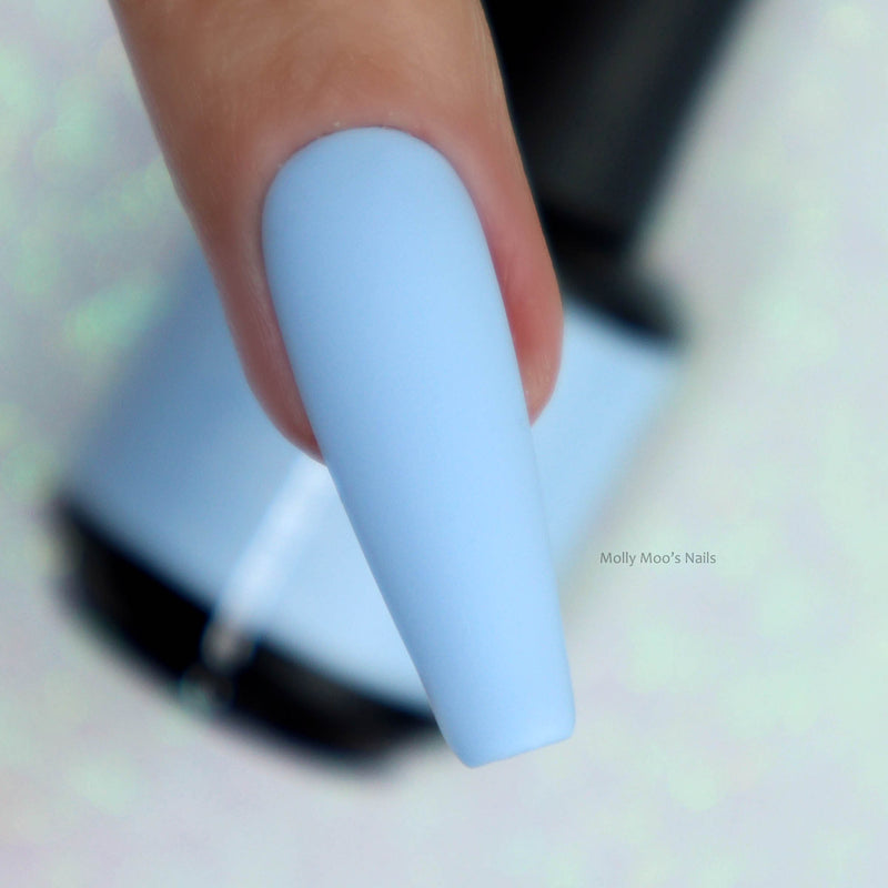 Madam_Glam_Soak_Off_Gel_Blueberry_Cream_Blue
