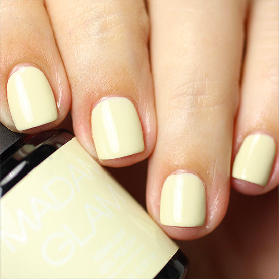 Madam_Glam_Soak_Off_Gel_Creme_Nude_Coconut