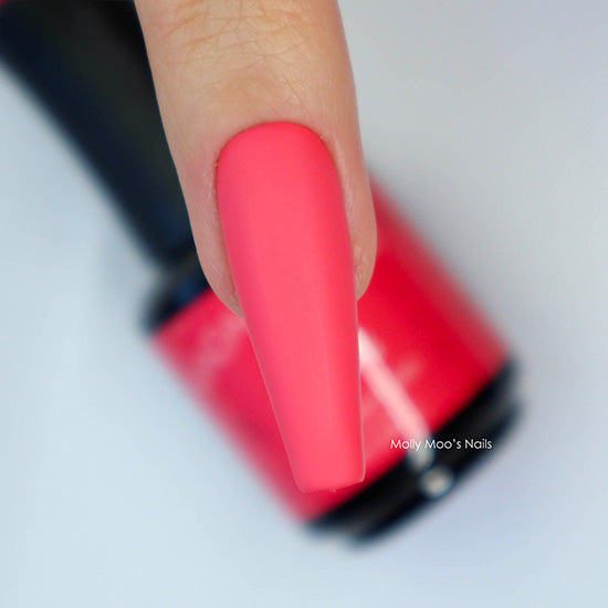 Madam_Glam_Soak_Off_Gel_Nail_Polish_Creme_Pink_The_Chaser