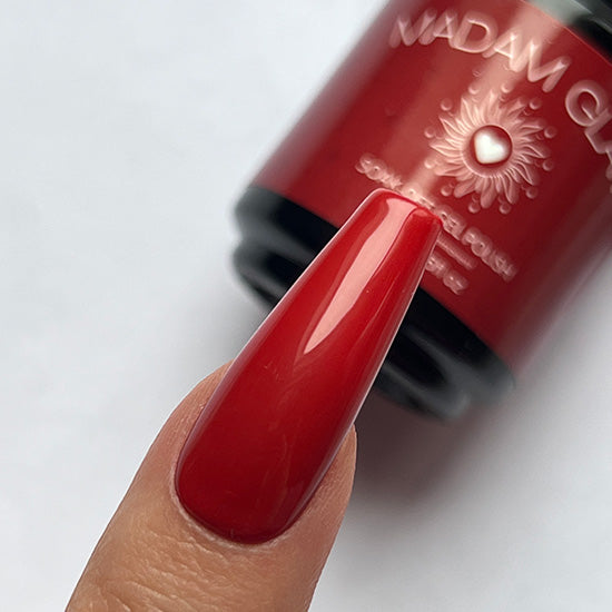 Madam_Glam_Soak_Off_Gel_Polish_Red_Astrolove