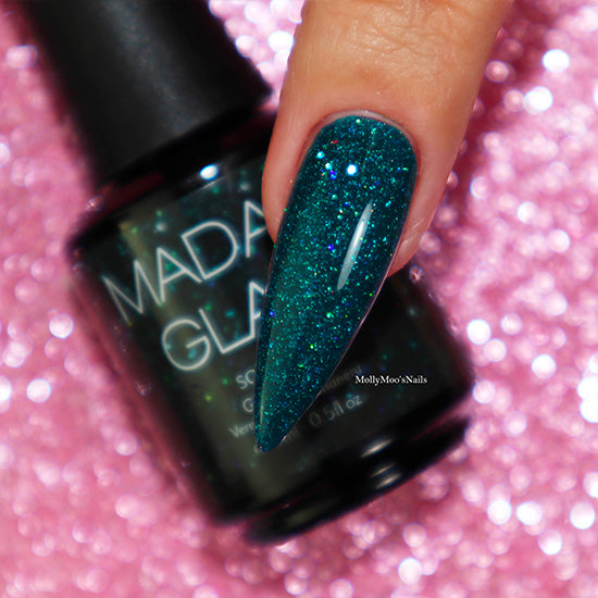 Soak_Off_Gel_Madam_Glam_Green_It_s_Not_Xmas_Yet_Glittery_Shimmer